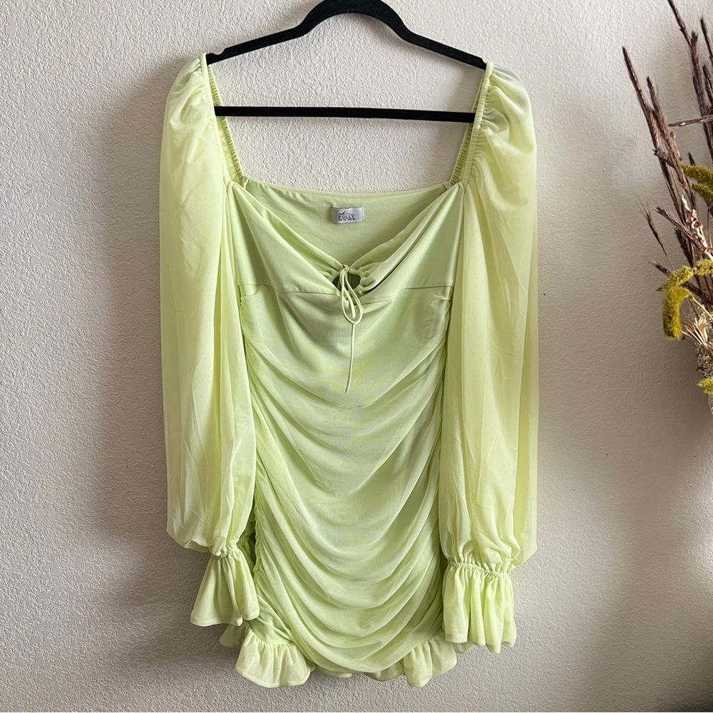 Green long sleeve mini dress